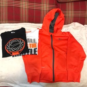 (D) Nike hoodie w/Nike & perform Active Tee size M